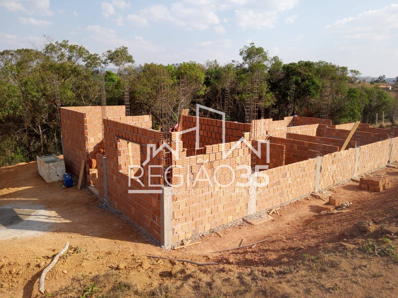 Casa à venda com 4 quartos, 132m² - Foto 12