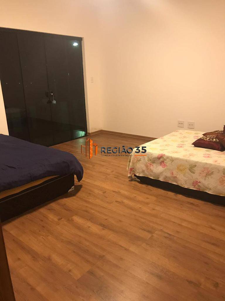 Casa à venda com 1 quarto, 290m² - Foto 9