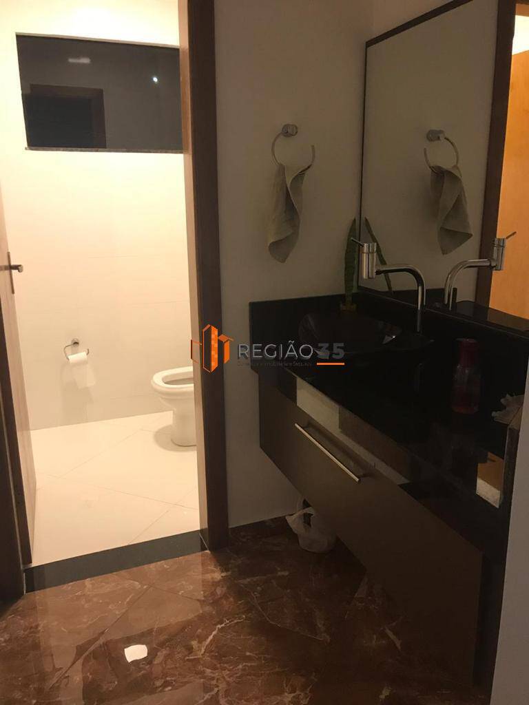 Casa à venda com 1 quarto, 290m² - Foto 10