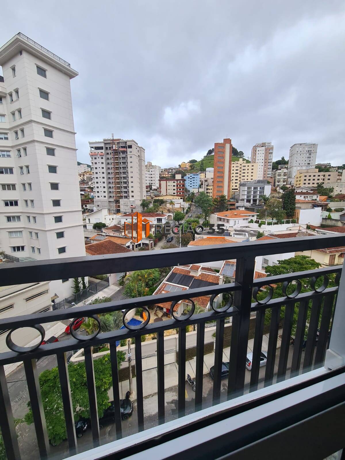 Apartamento à venda com 3 quartos, 154m² - Foto 3