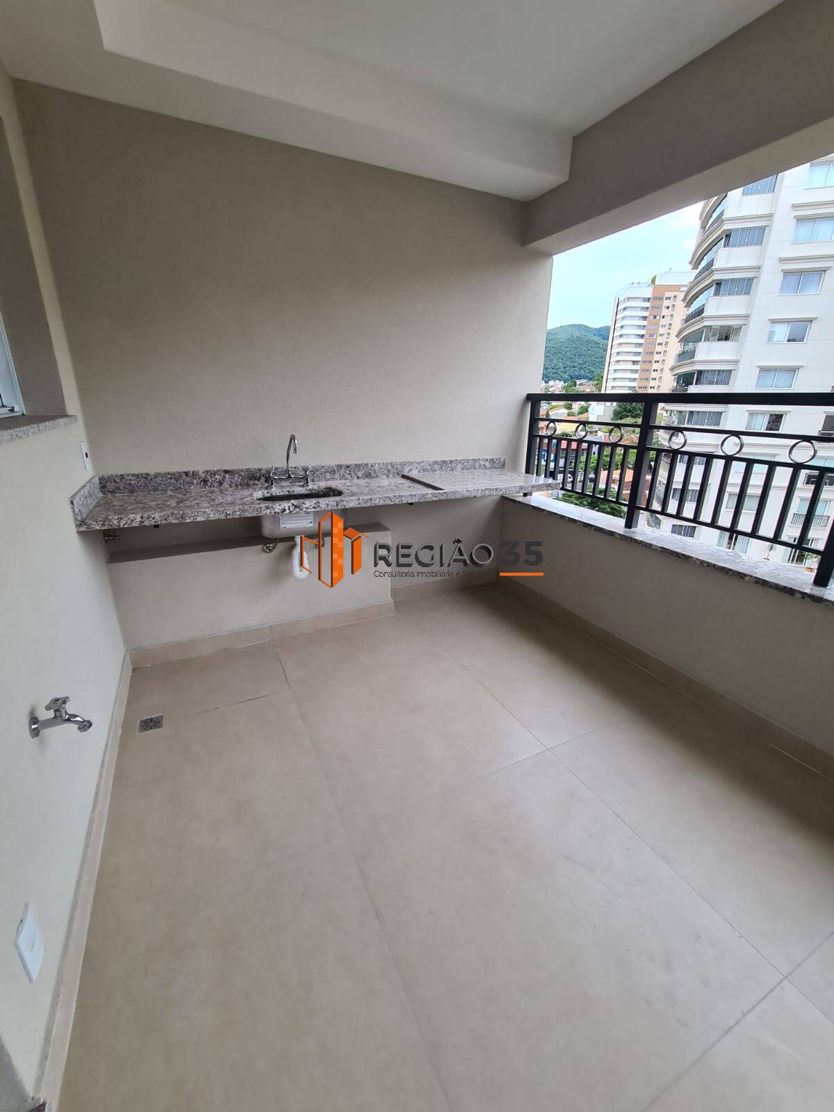 Apartamento à venda com 3 quartos, 154m² - Foto 13