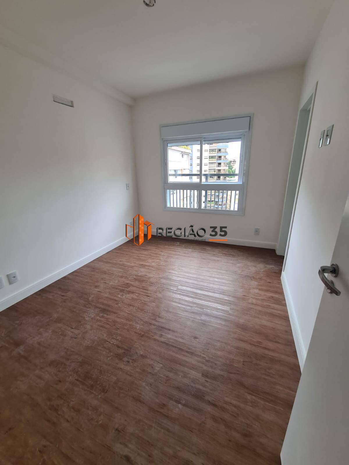 Apartamento à venda com 3 quartos, 154m² - Foto 14