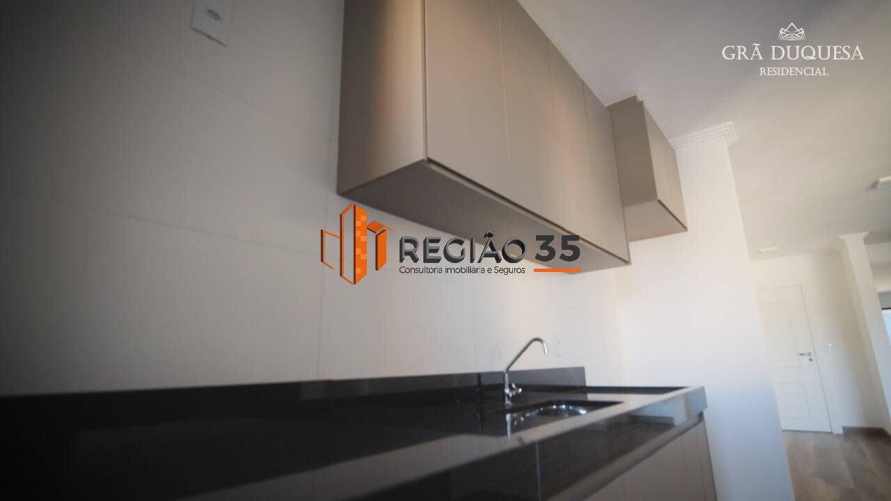 Apartamento à venda com 2 quartos, 70m² - Foto 13