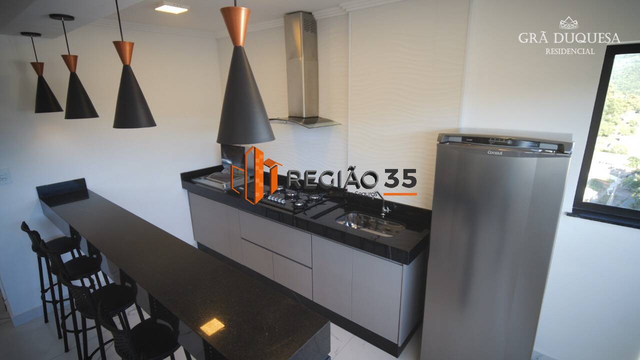 Apartamento à venda com 2 quartos, 70m² - Foto 29