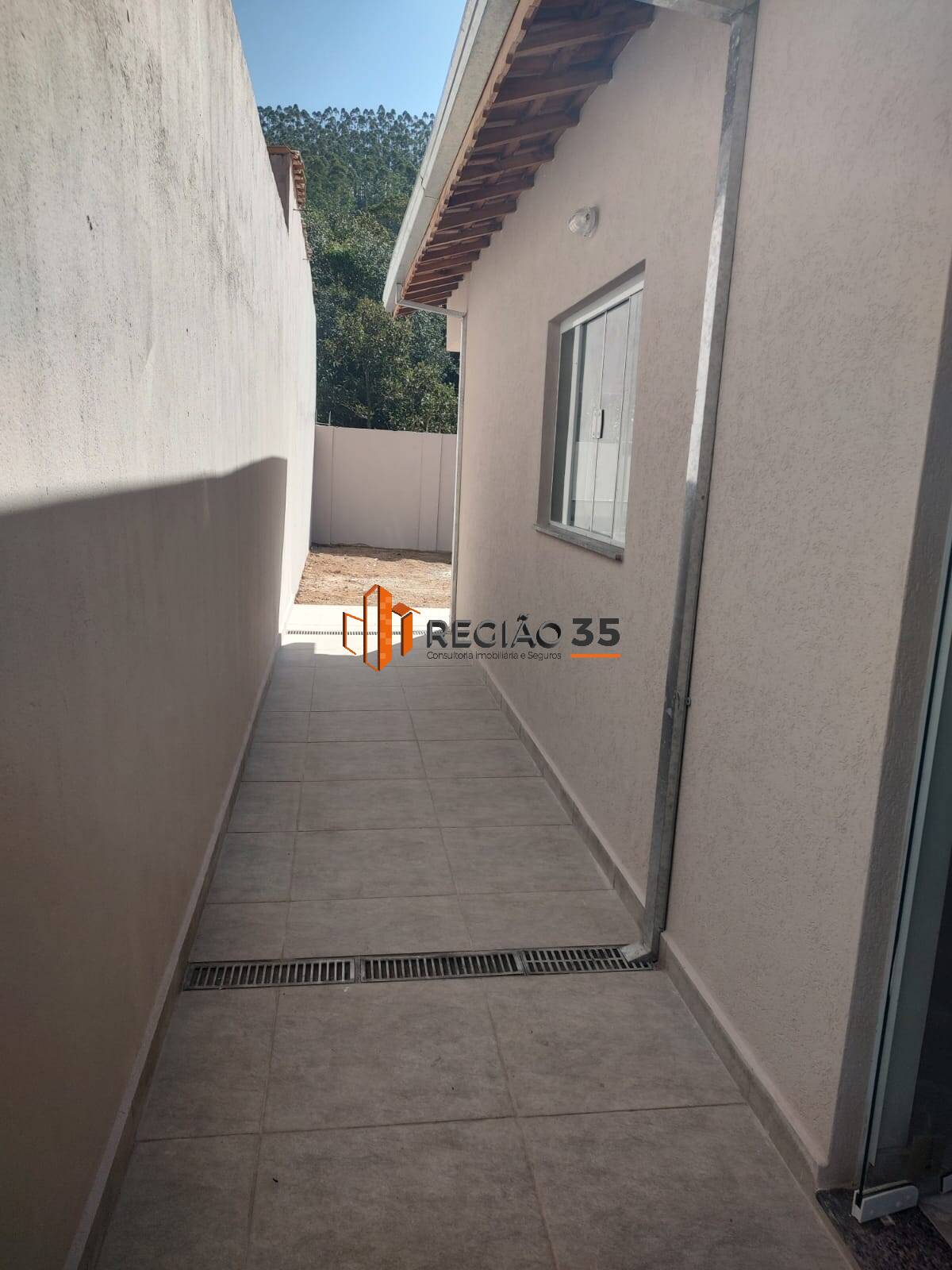 Casa à venda com 3 quartos, 145m² - Foto 14