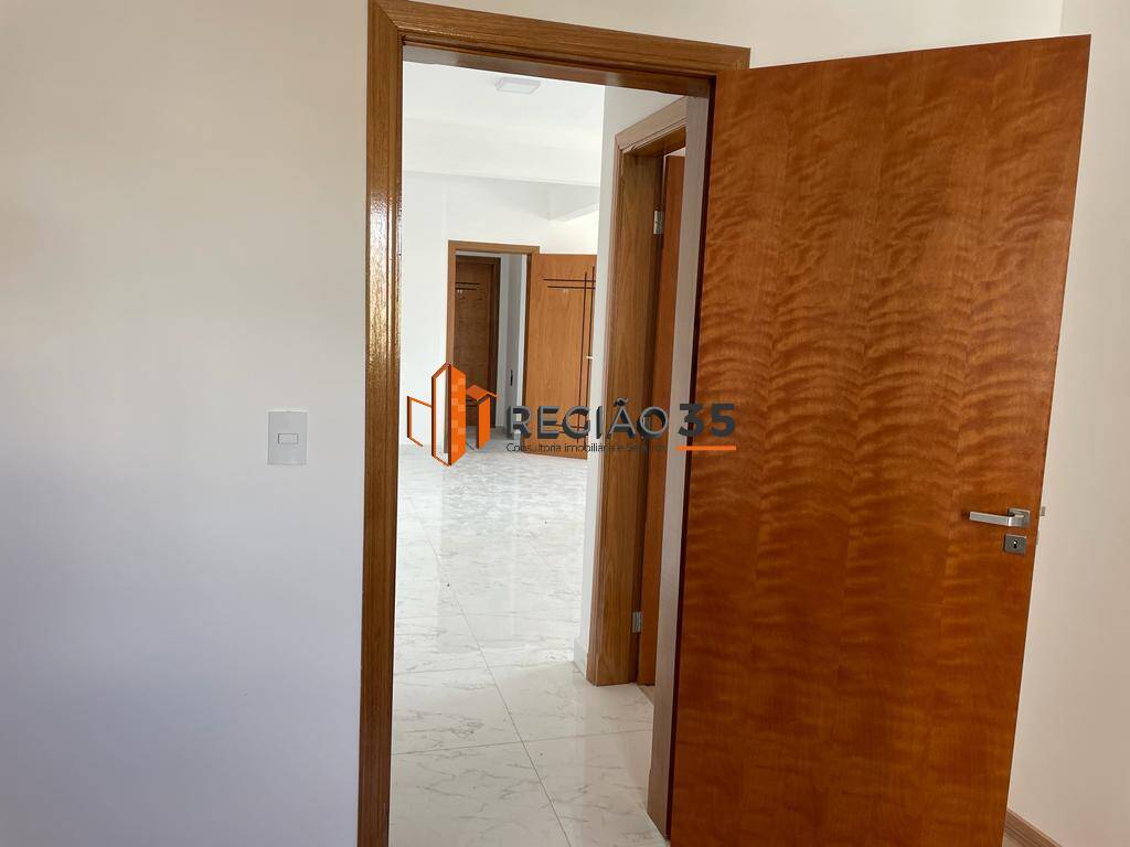 Apartamento à venda com 3 quartos, 100m² - Foto 3