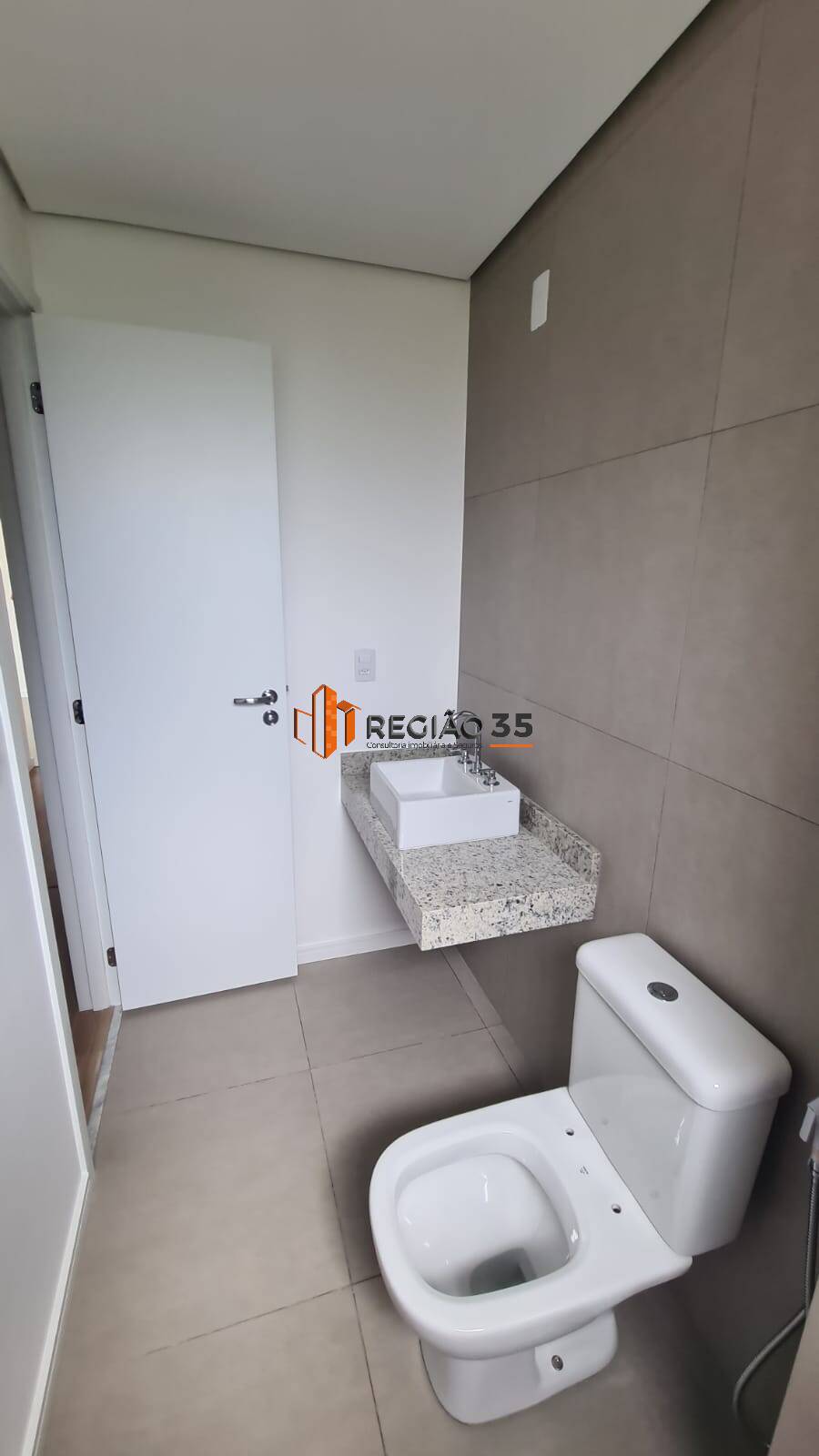 Apartamento à venda com 2 quartos, 75m² - Foto 11