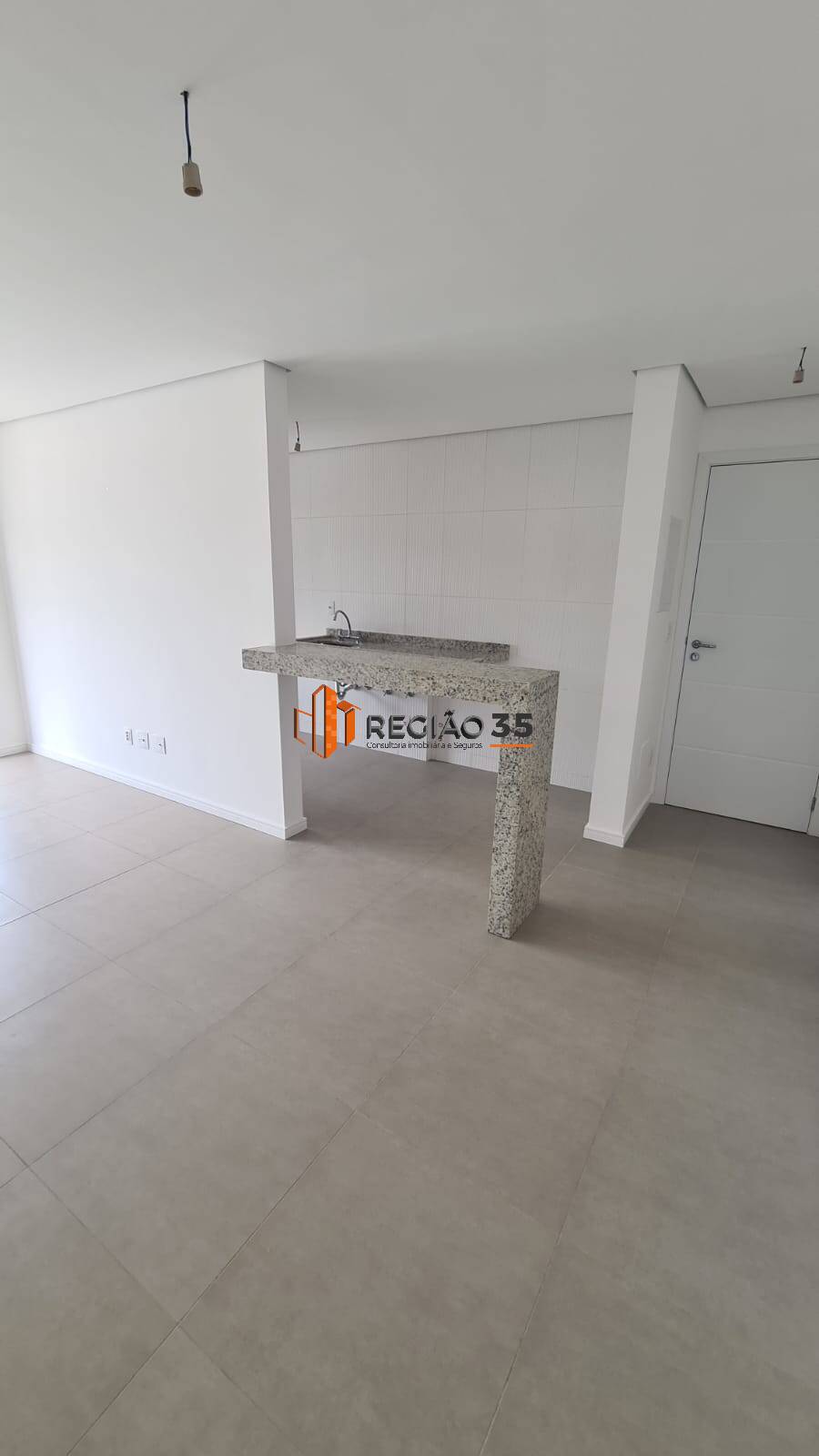 Apartamento à venda com 2 quartos, 75m² - Foto 9