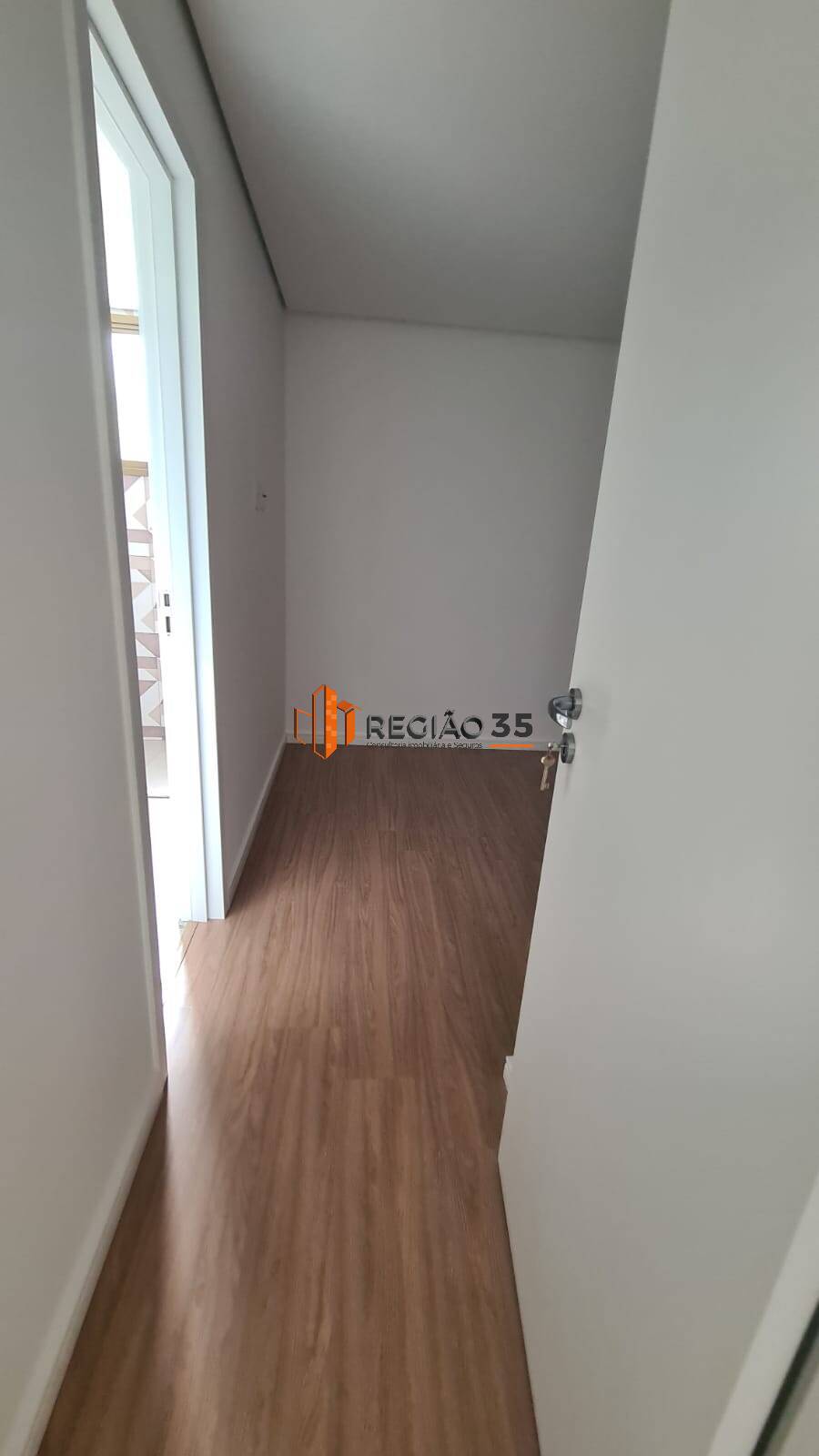 Apartamento à venda com 2 quartos, 75m² - Foto 15