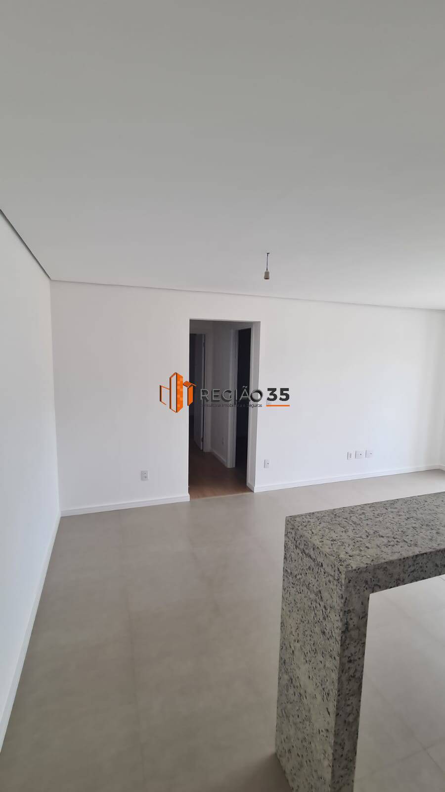 Apartamento à venda com 2 quartos, 75m² - Foto 10