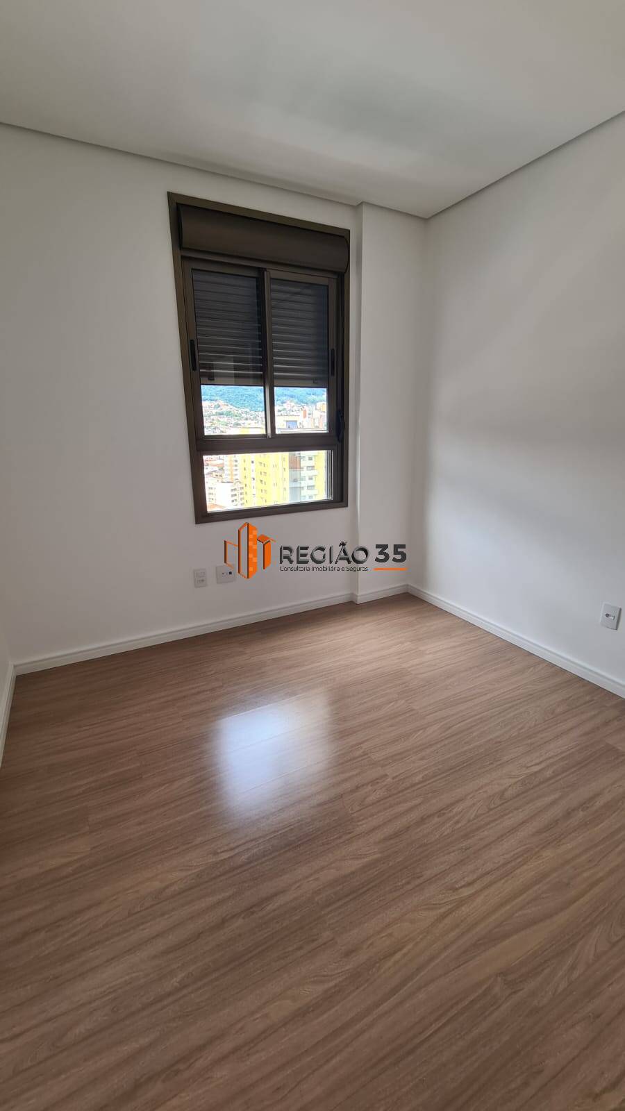 Apartamento à venda com 2 quartos, 75m² - Foto 14