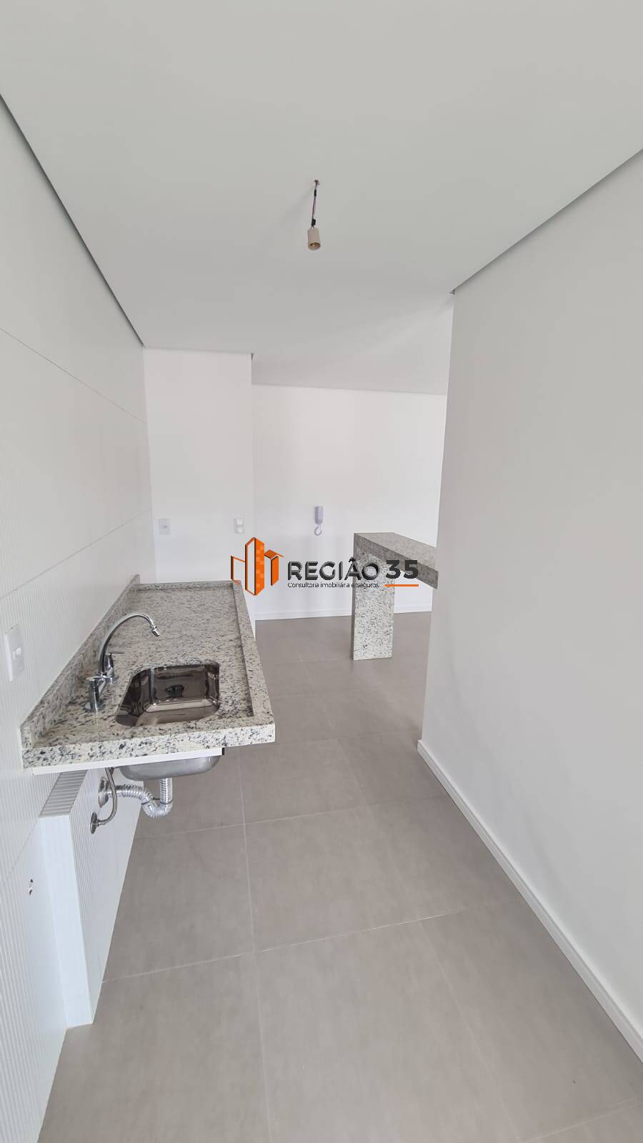 Apartamento à venda com 2 quartos, 75m² - Foto 19