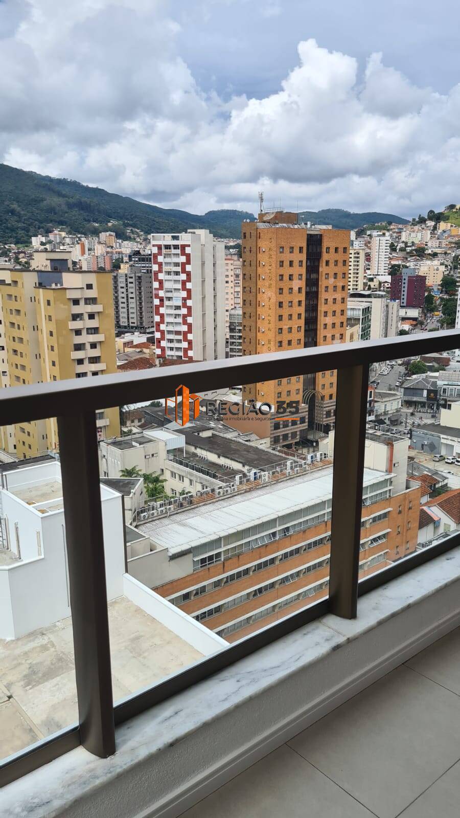 Apartamento à venda com 2 quartos, 75m² - Foto 5