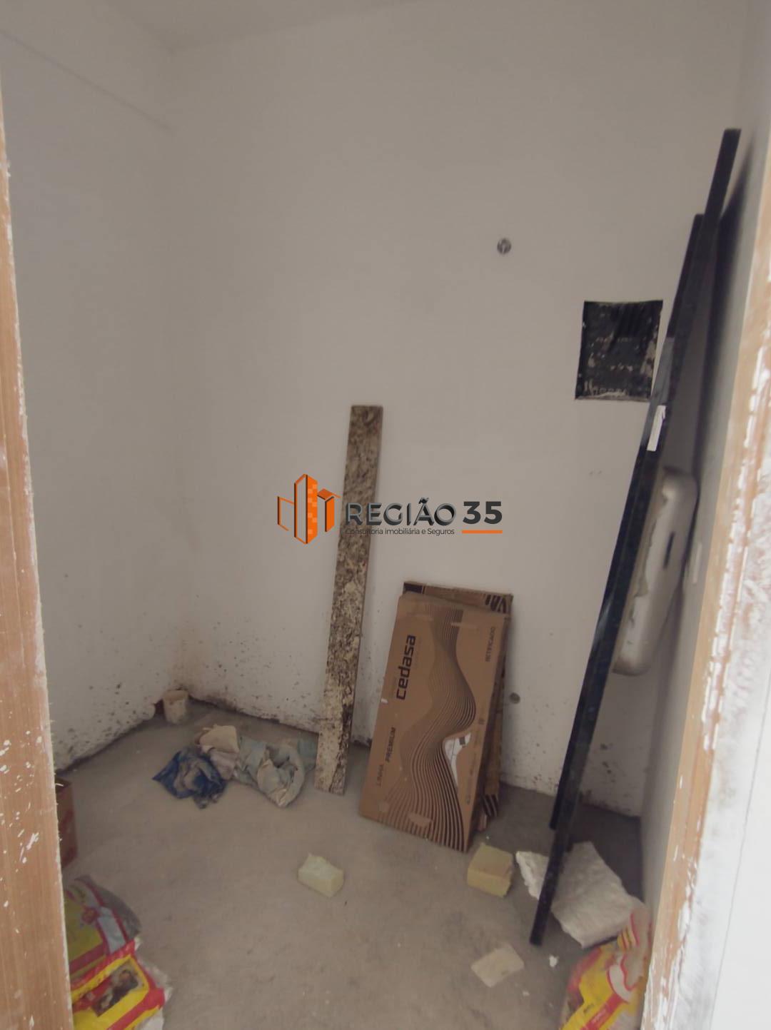 Casa à venda com 2 quartos, 200m² - Foto 15