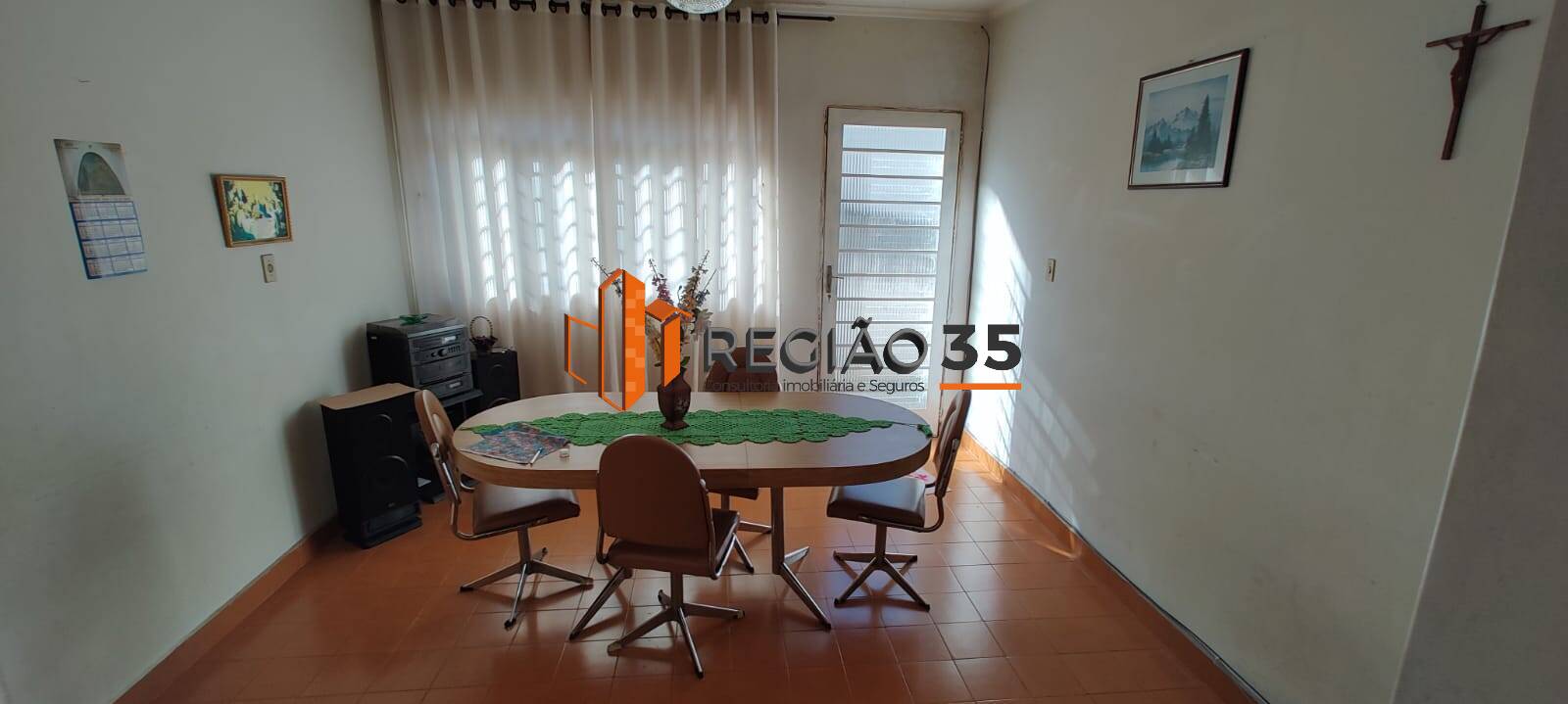 Casa à venda com 3 quartos, 241m² - Foto 6