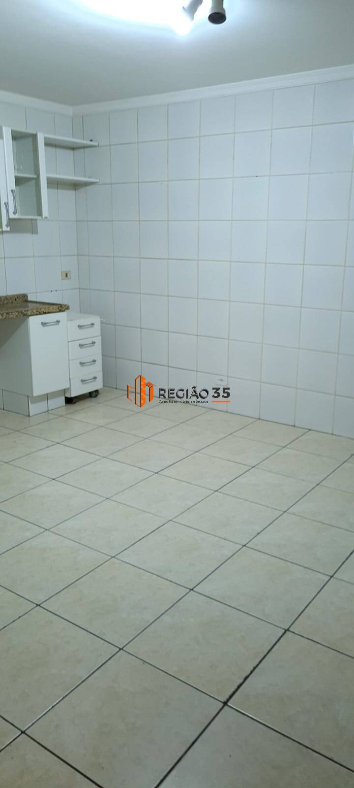 Apartamento para alugar com 3 quartos, 120m² - Foto 28