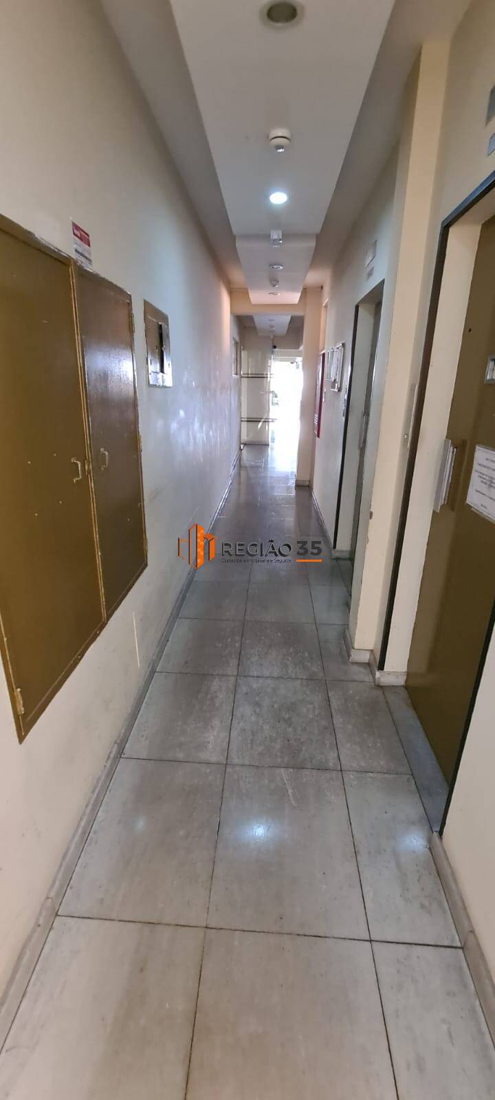 Apartamento para alugar com 3 quartos, 120m² - Foto 29