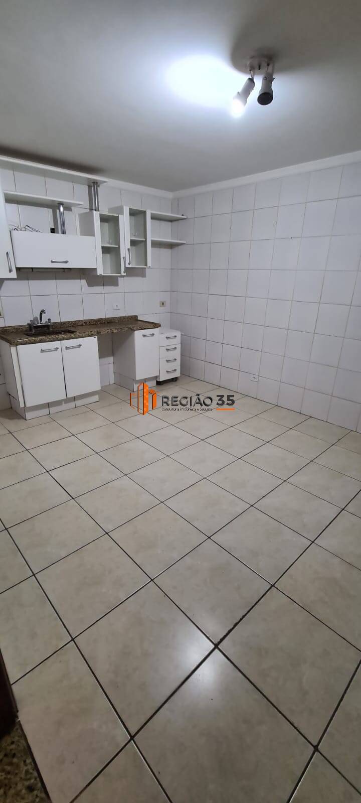 Apartamento para alugar com 3 quartos, 120m² - Foto 35