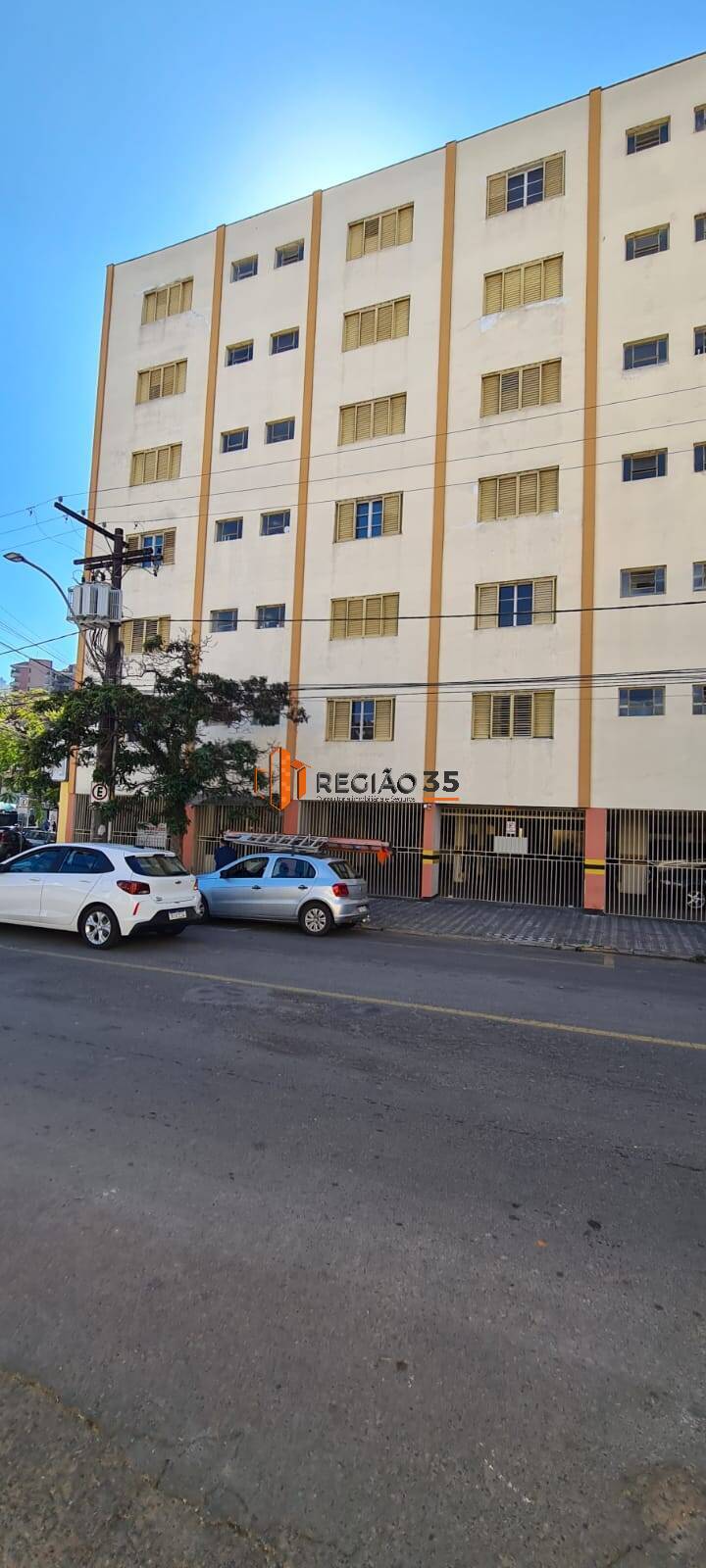 Apartamento para alugar com 3 quartos, 120m² - Foto 1