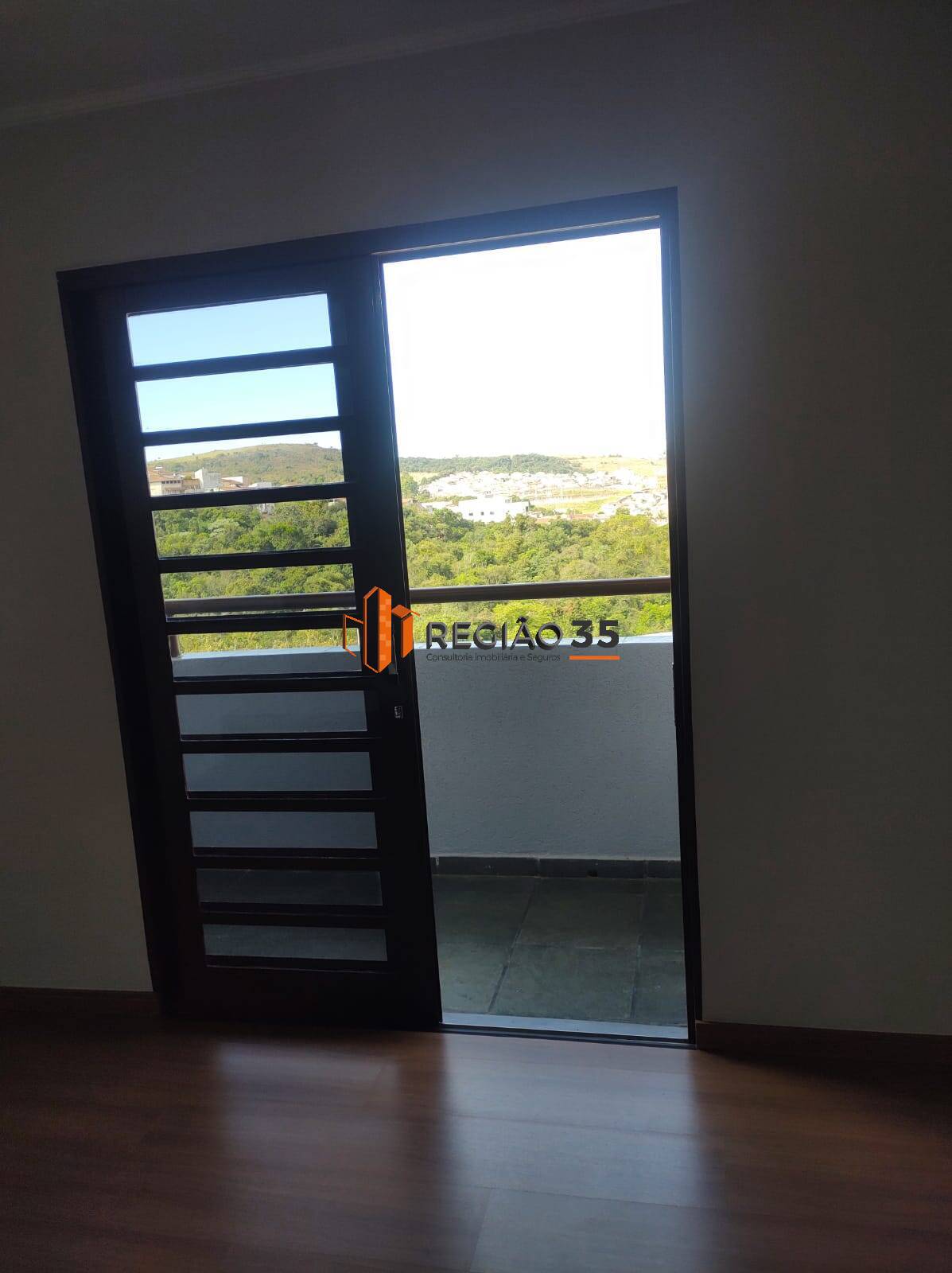 Casa à venda com 3 quartos, 226m² - Foto 13