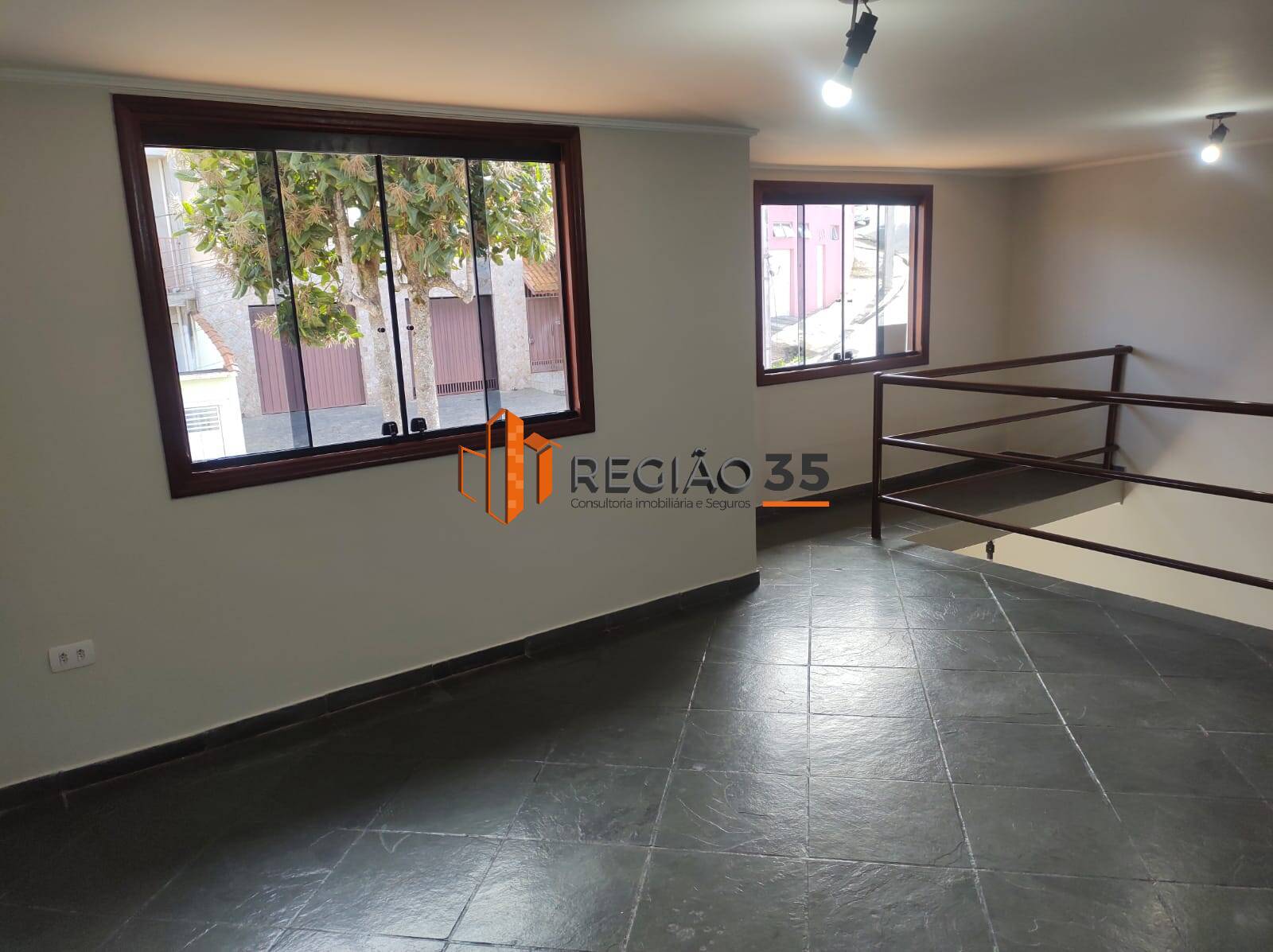 Casa à venda com 3 quartos, 226m² - Foto 6