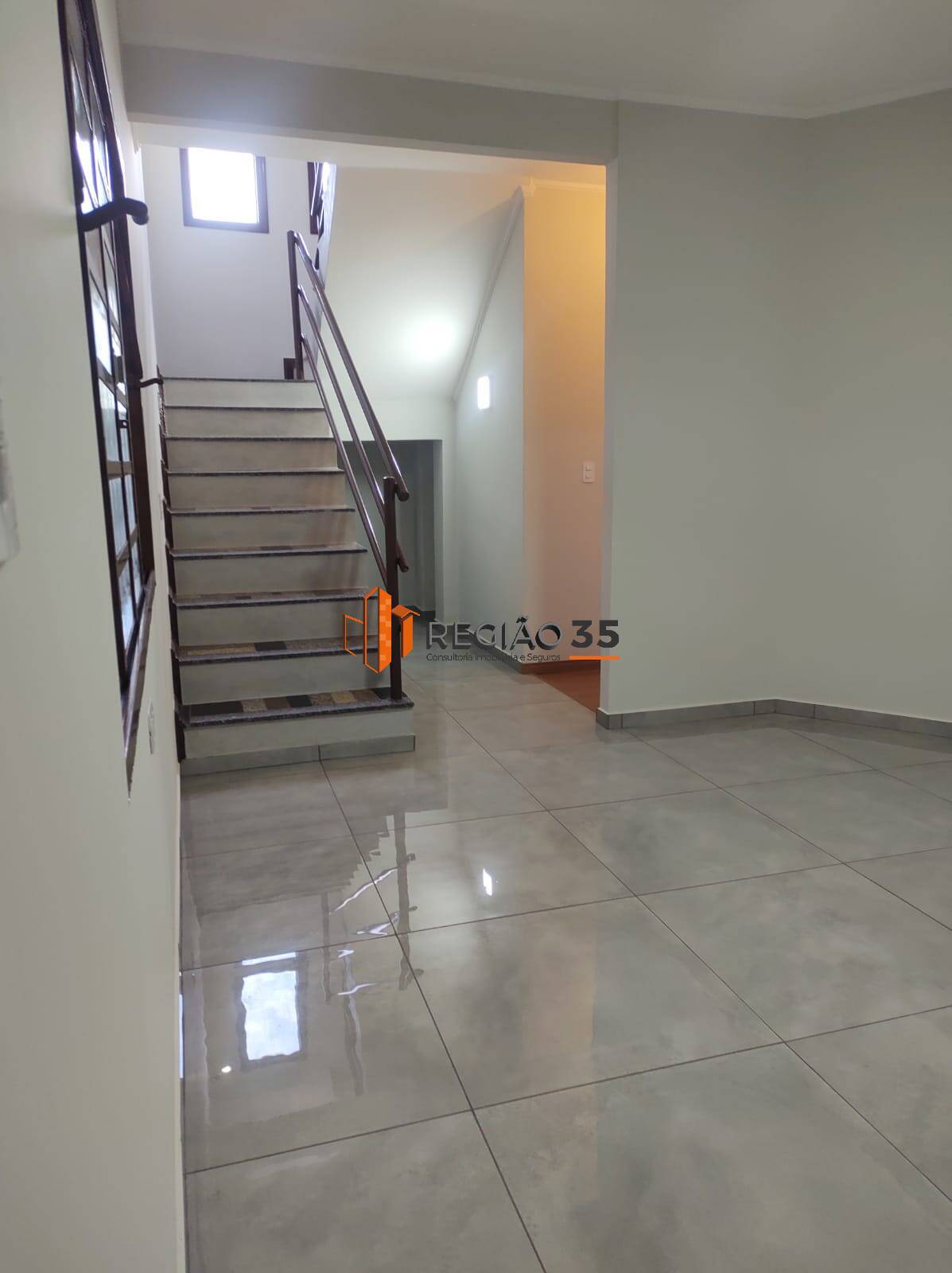 Casa à venda com 3 quartos, 226m² - Foto 20