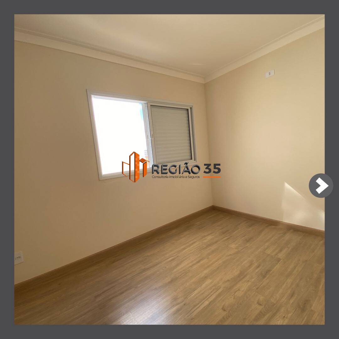 Casa à venda com 3 quartos, 141m² - Foto 4