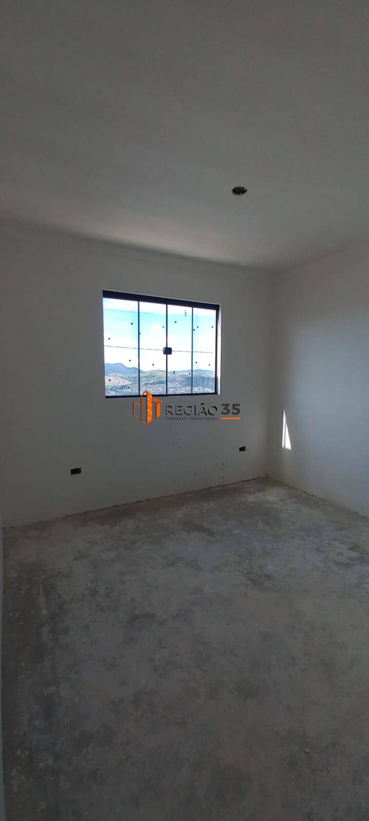 Casa à venda com 3 quartos, 101m² - Foto 7