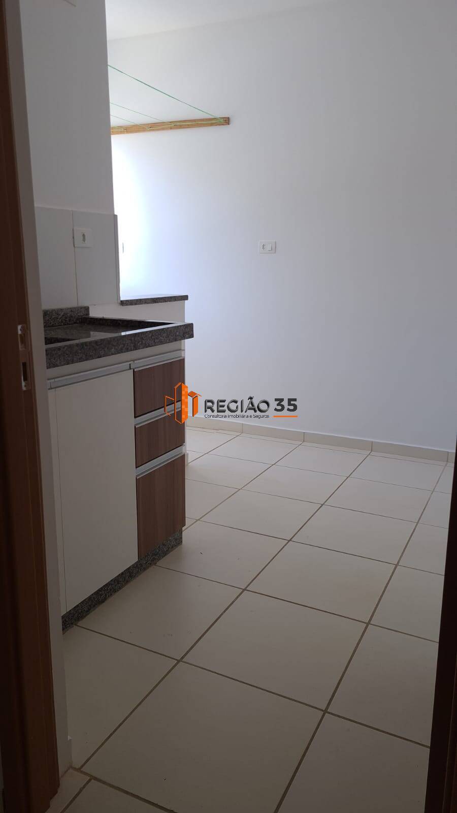 Apartamento à venda com 2 quartos, 47m² - Foto 2