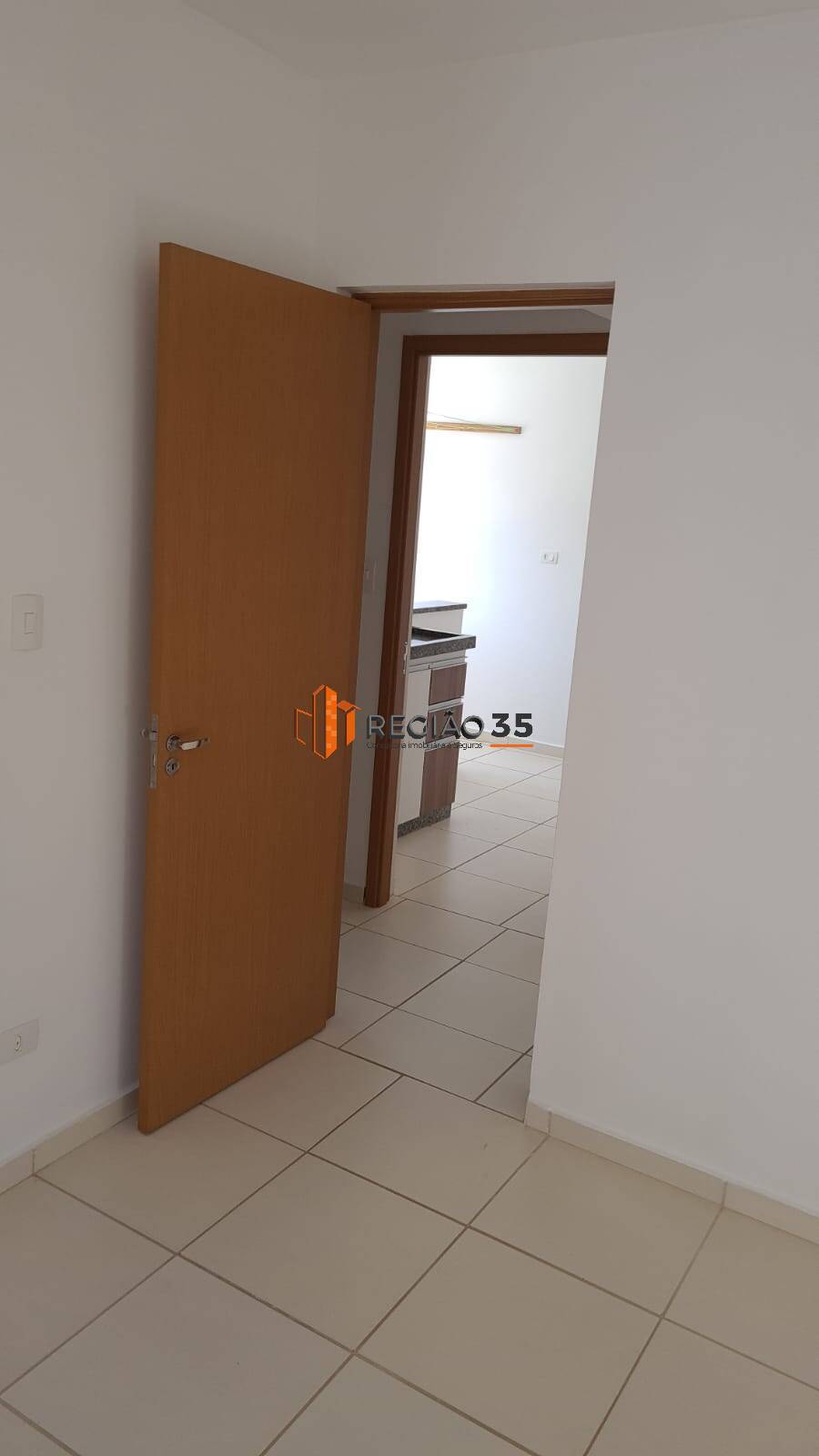 Apartamento à venda com 2 quartos, 47m² - Foto 3