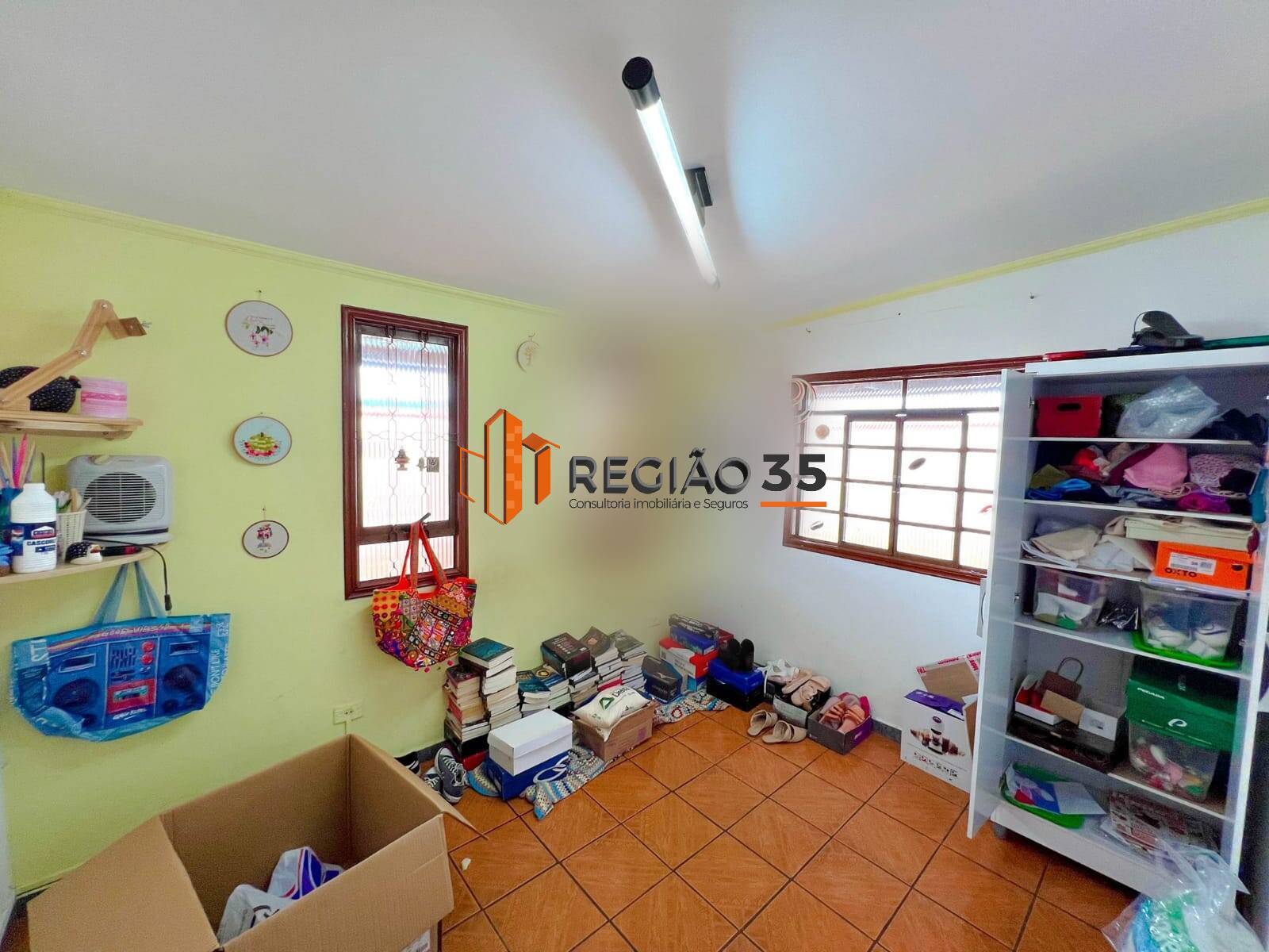 Casa à venda com 5 quartos, 240m² - Foto 15