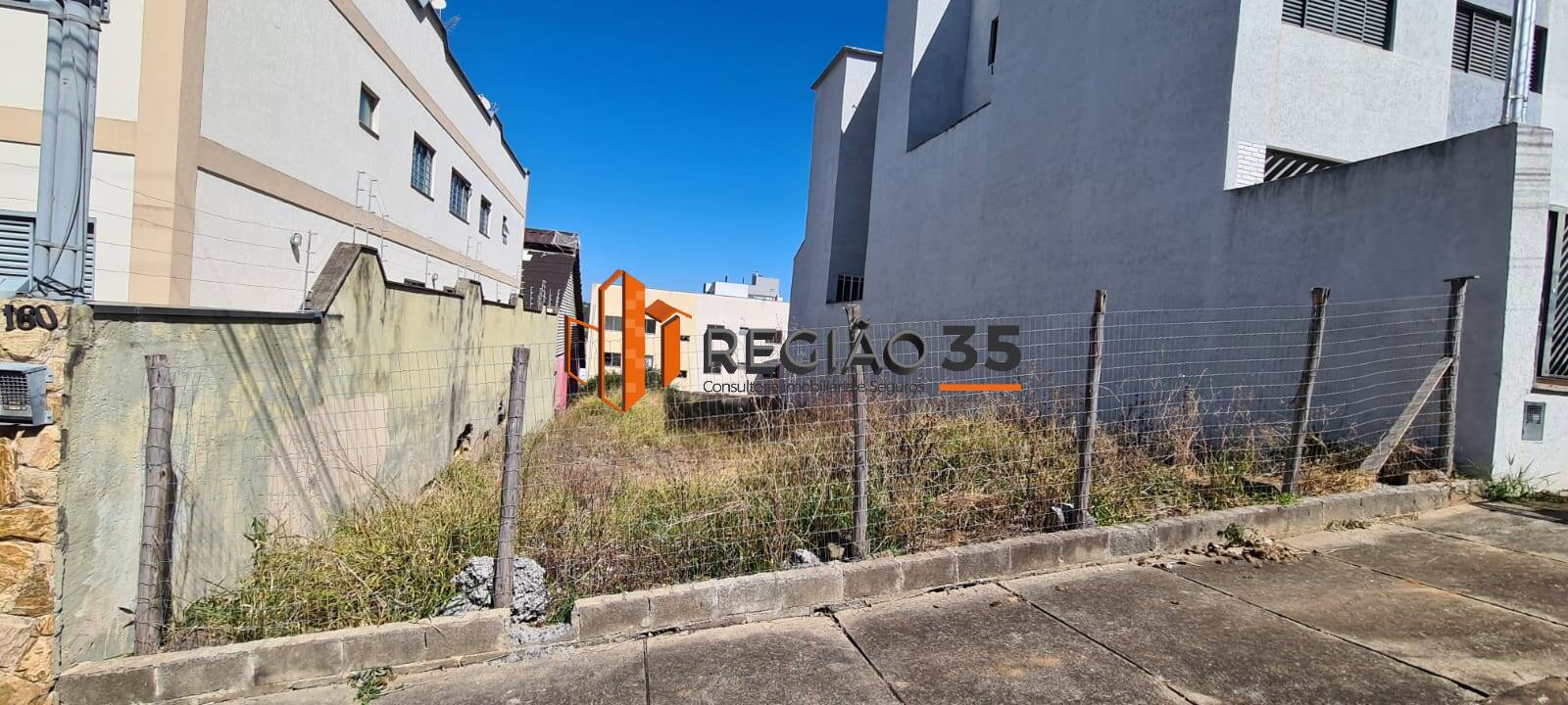 Terreno à venda, 250m² - Foto 1