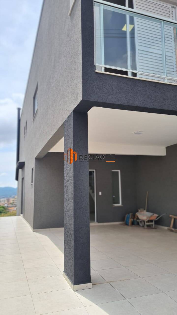 Casa à venda com 3 quartos, 144m² - Foto 14