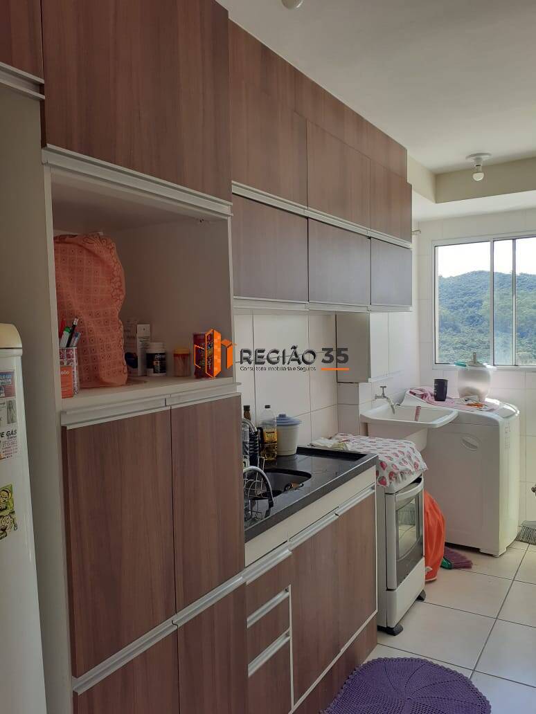 Apartamento à venda com 2 quartos, 50m² - Foto 2