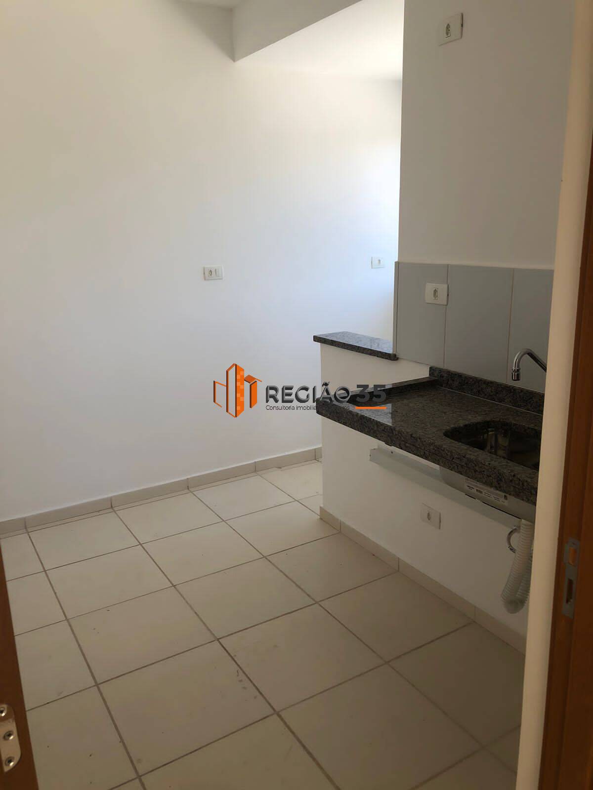 Apartamento à venda com 2 quartos, 42m² - Foto 8