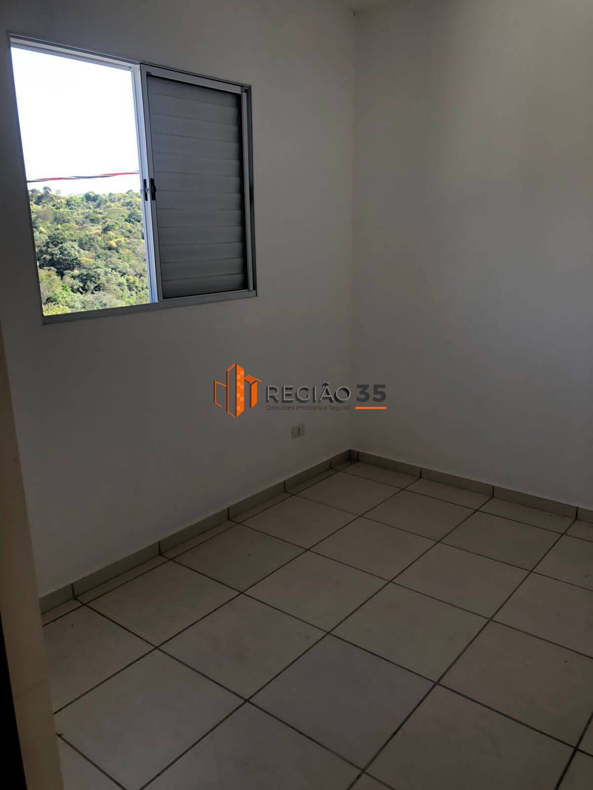 Apartamento à venda com 2 quartos, 42m² - Foto 3