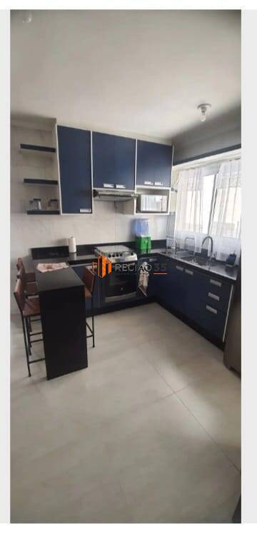 Apartamento para alugar com 2 quartos, 70m² - Foto 3