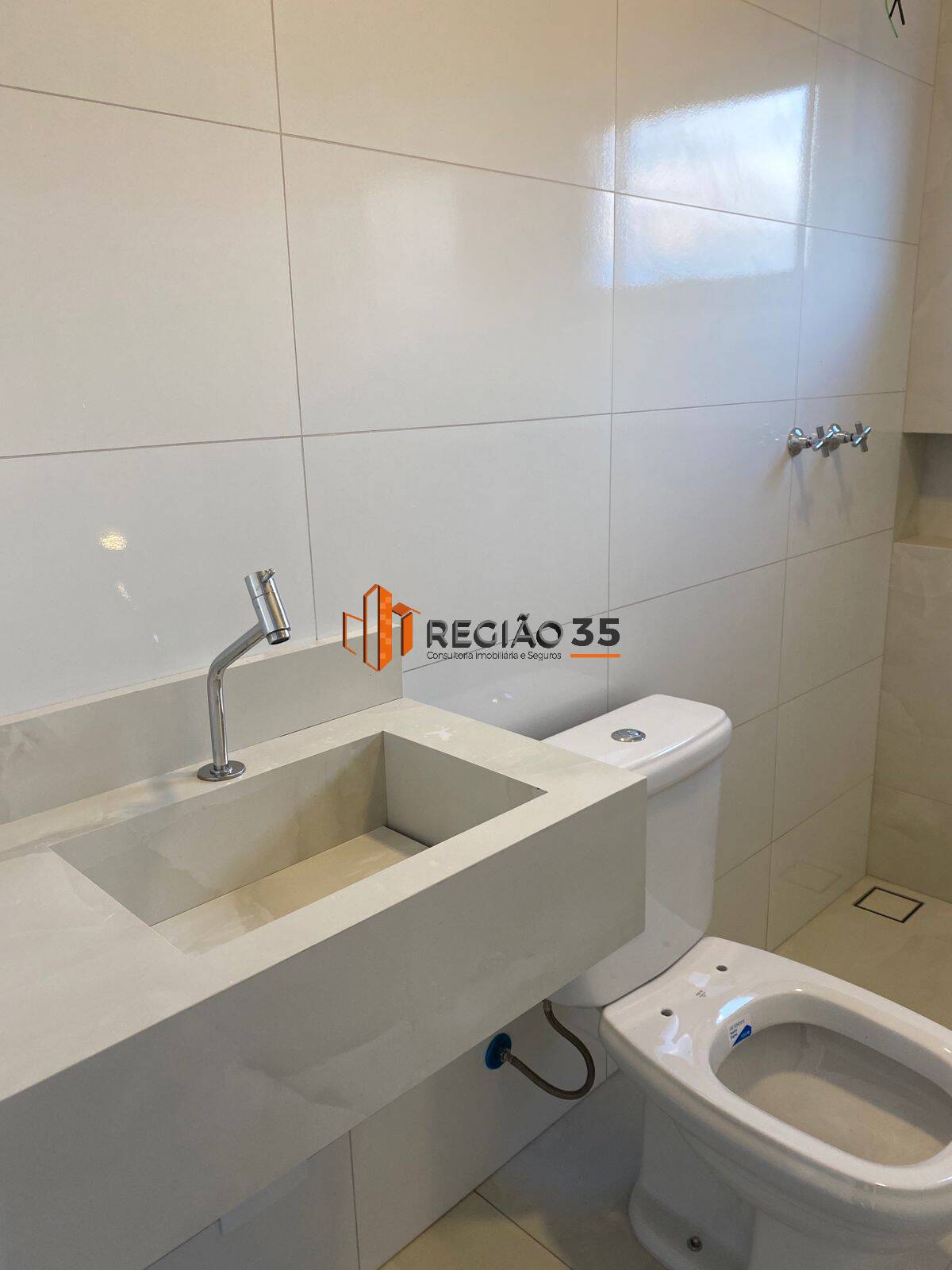 Apartamento à venda com 2 quartos, 75m² - Foto 9