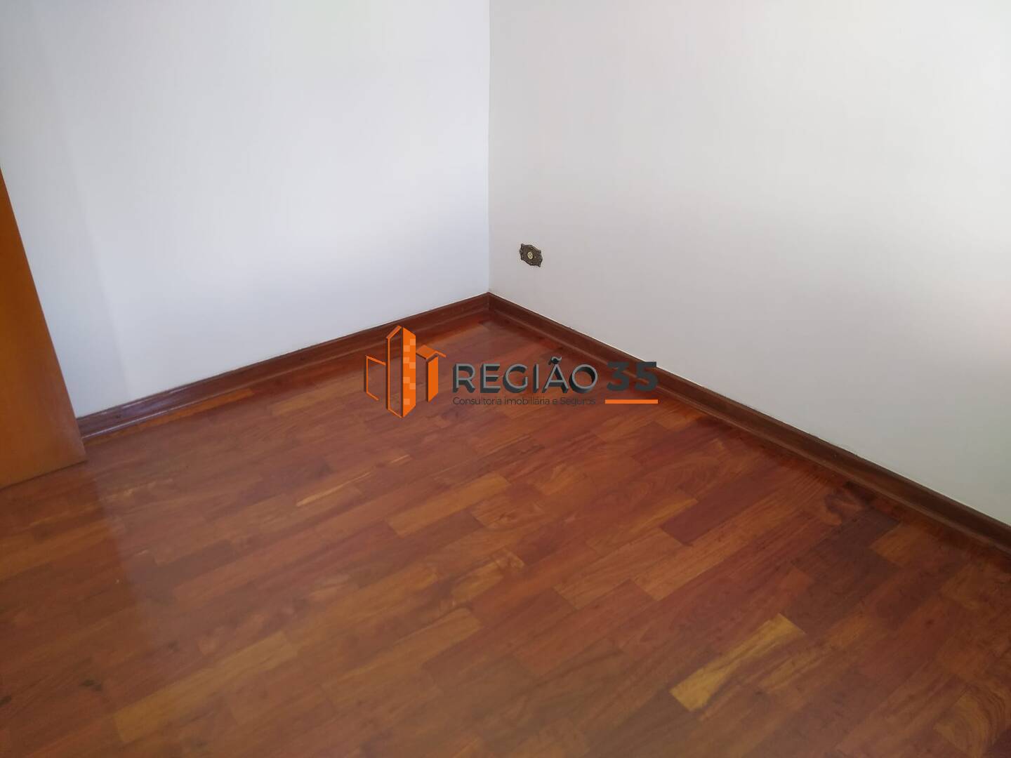 Casa à venda com 2 quartos, 80m² - Foto 19