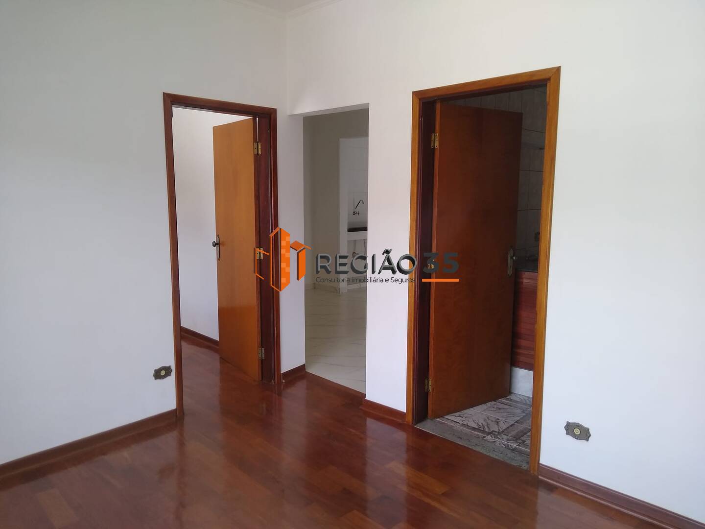 Casa à venda com 2 quartos, 80m² - Foto 20