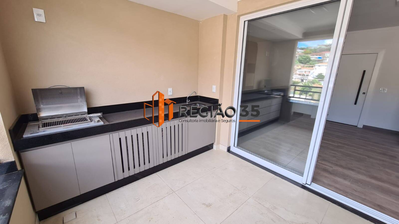 Apartamento à venda com 3 quartos, 146m² - Foto 9