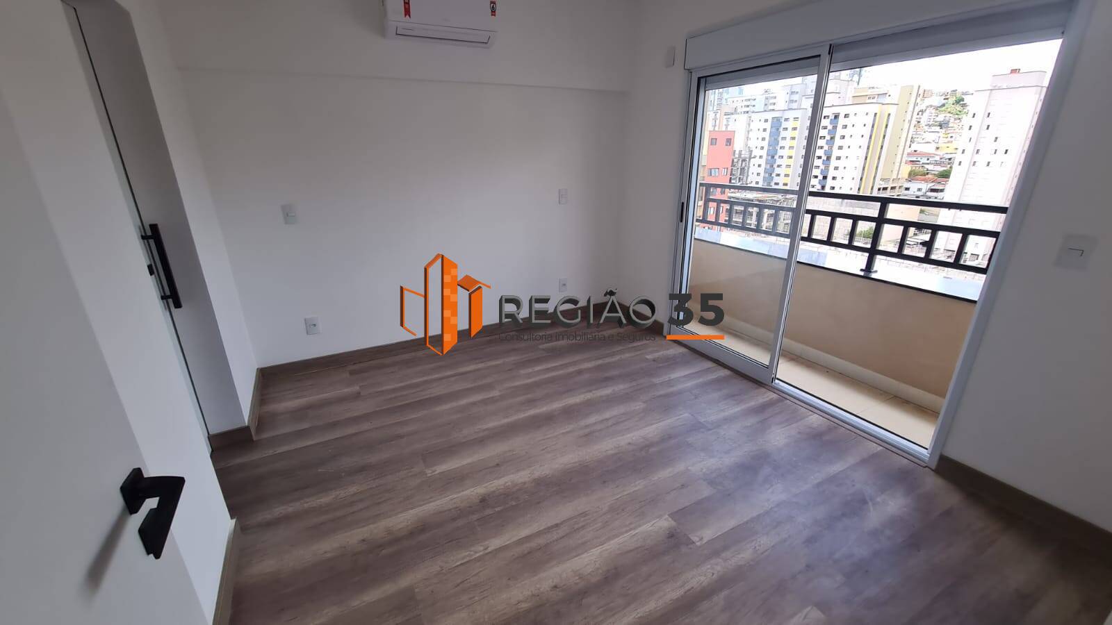 Apartamento à venda com 3 quartos, 146m² - Foto 15