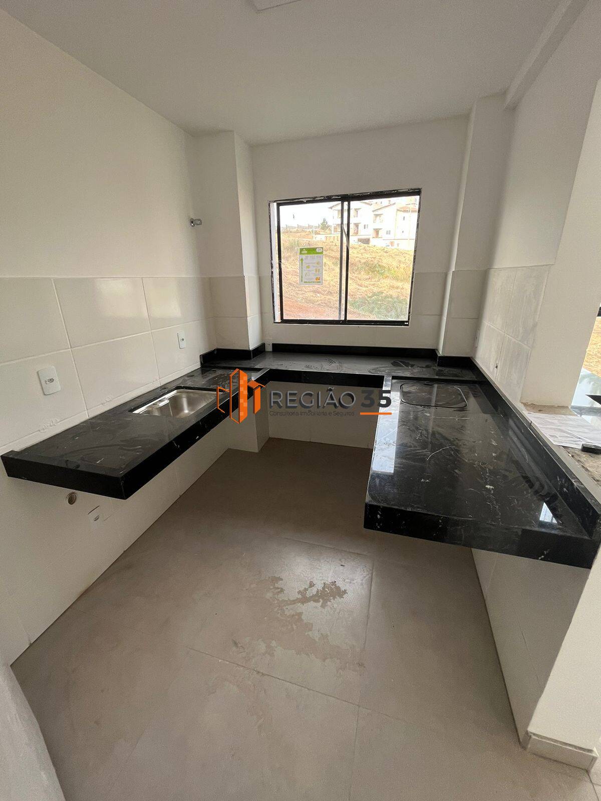 Apartamento à venda com 1 quarto, 33m² - Foto 4