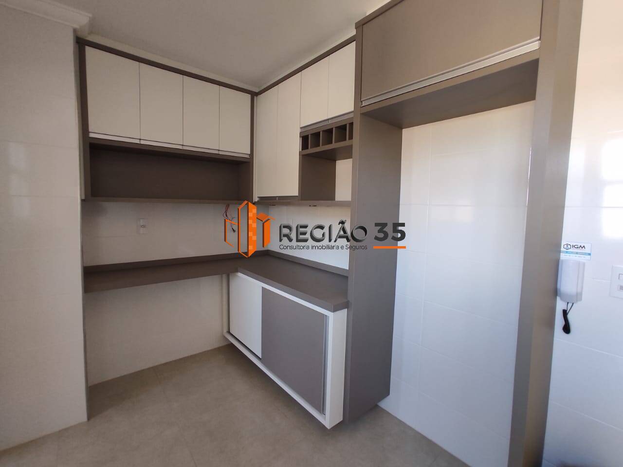 Apartamento à venda com 3 quartos, 132m² - Foto 4