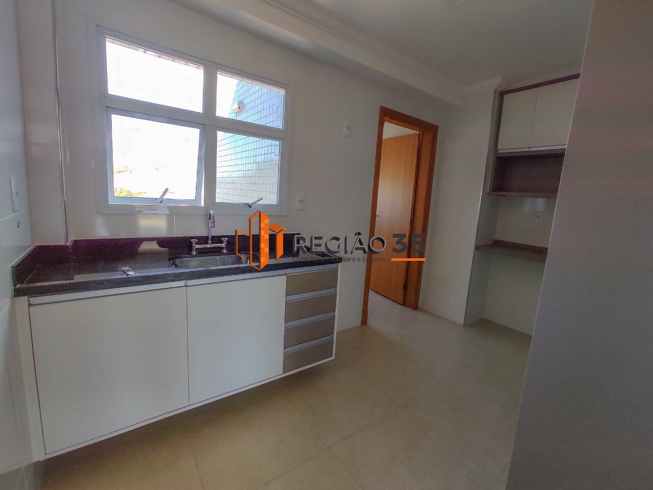 Apartamento à venda com 3 quartos, 132m² - Foto 7