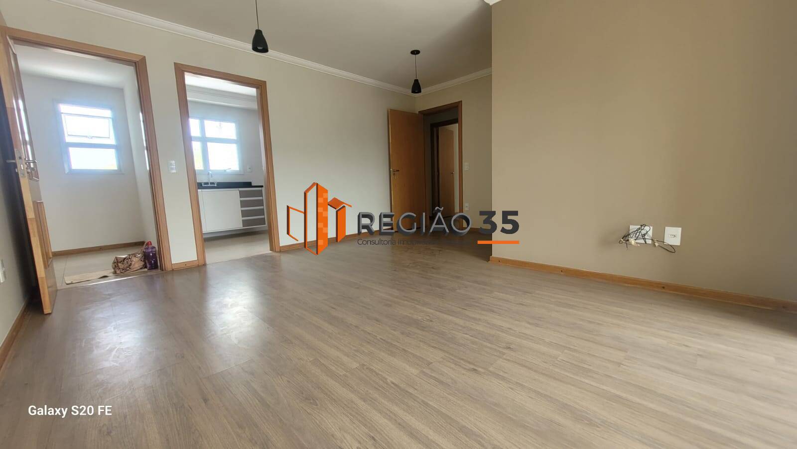 Apartamento à venda com 3 quartos, 88m² - Foto 2