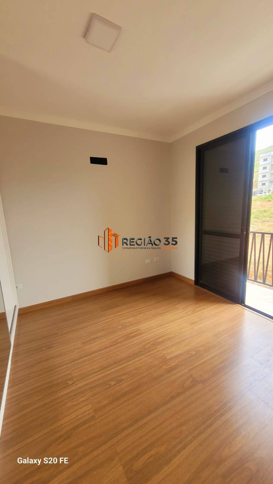 Apartamento à venda com 3 quartos, 88m² - Foto 4