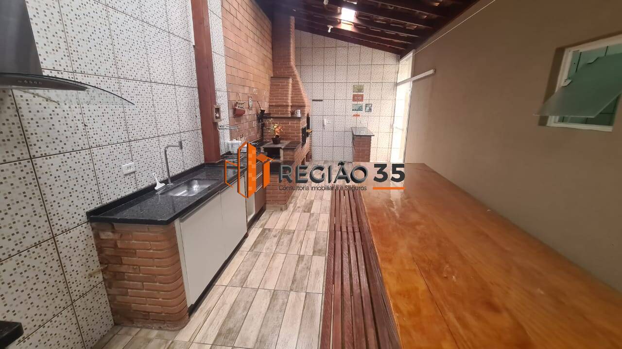 Casa à venda com 3 quartos, 200m² - Foto 14