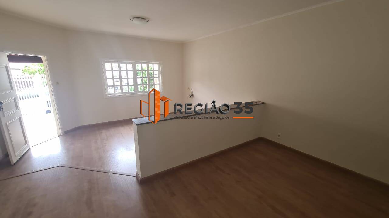 Casa à venda com 3 quartos, 200m² - Foto 5