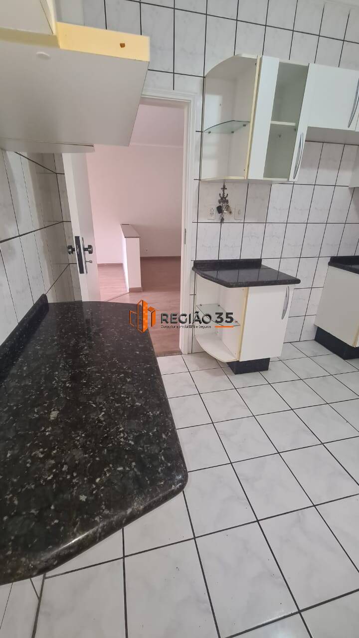 Casa à venda com 3 quartos, 200m² - Foto 11